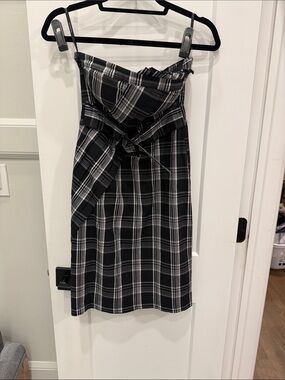 bebe Black & White Plaid Strapless Wrap Midi Skirt